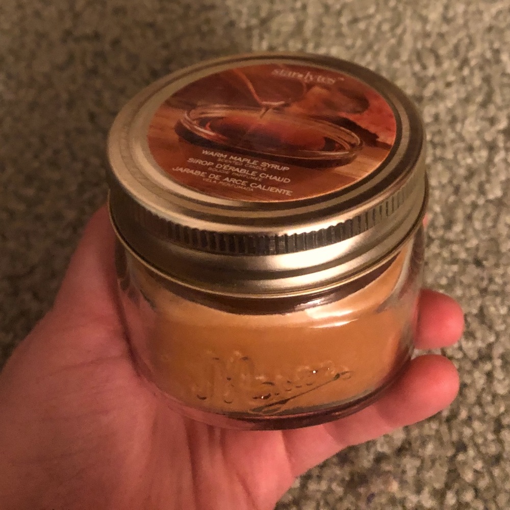 warm maple sugar candle 🍁